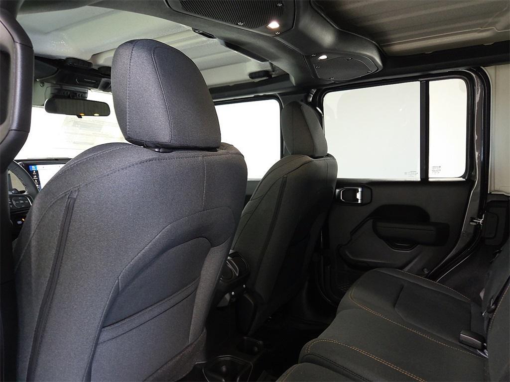 new 2025 Jeep Wrangler car, priced at $46,064