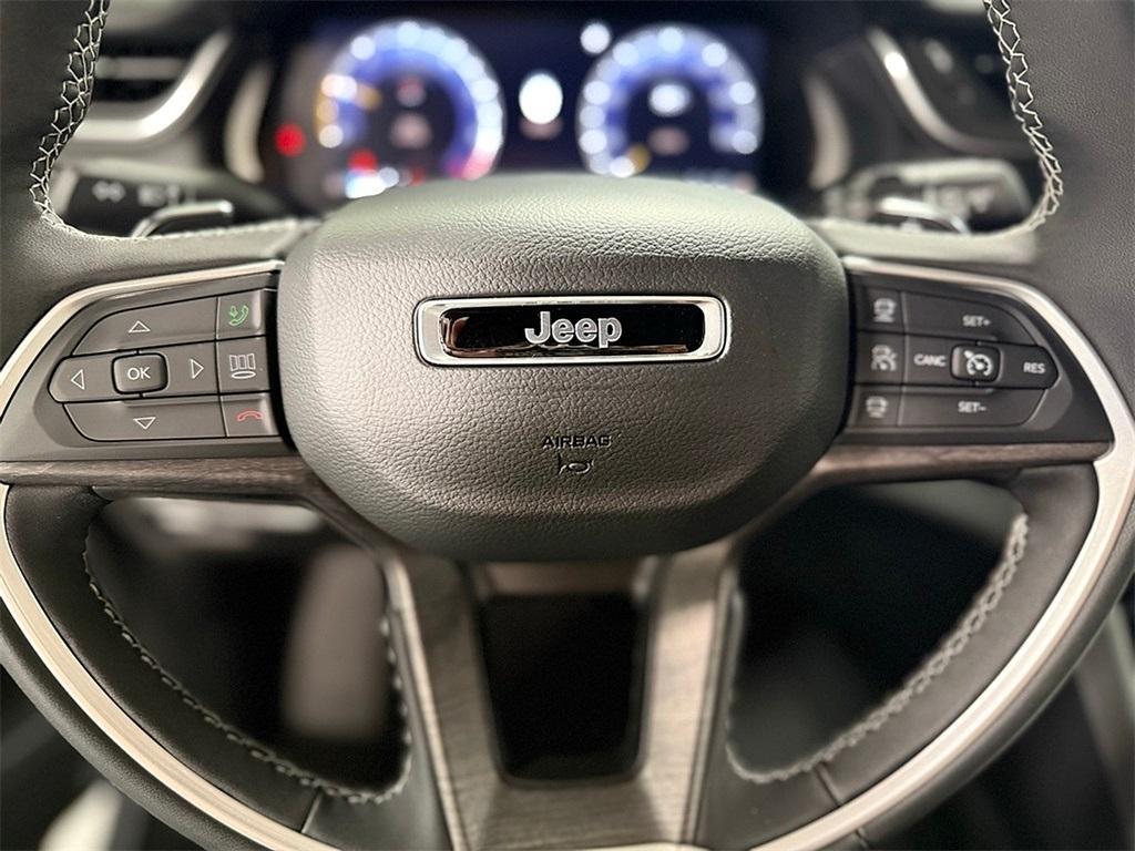 new 2025 Jeep Grand Cherokee L car, priced at $51,001
