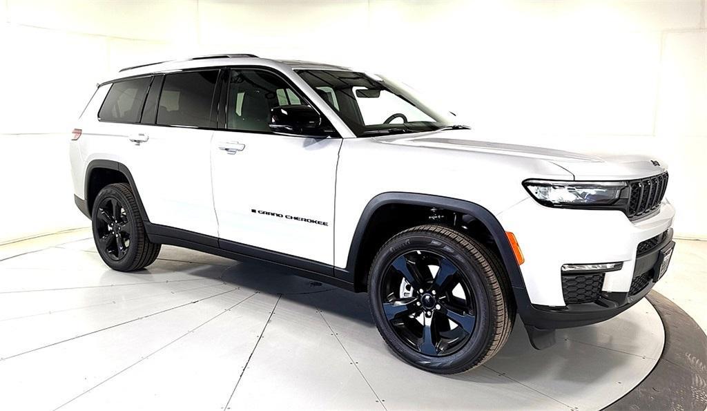 new 2025 Jeep Grand Cherokee L car, priced at $51,001