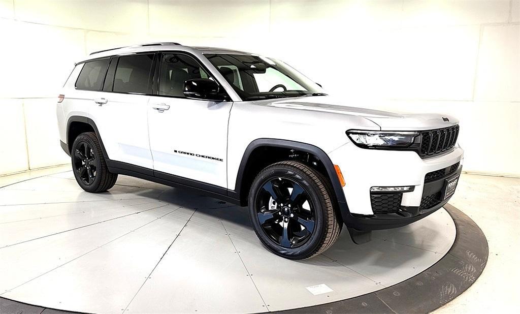 new 2025 Jeep Grand Cherokee L car, priced at $51,001