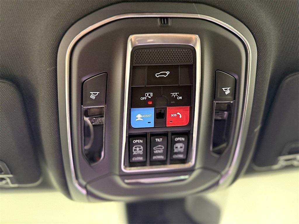 new 2025 Jeep Grand Cherokee L car, priced at $51,001