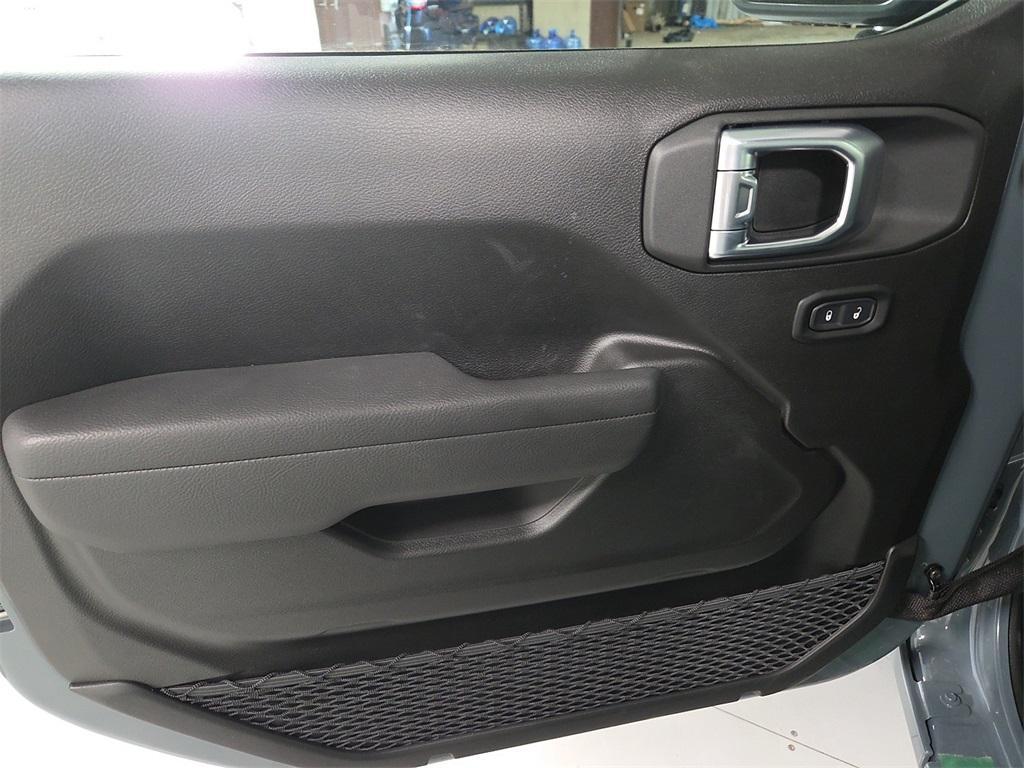 new 2026 Jeep Wrangler car, priced at $39,108