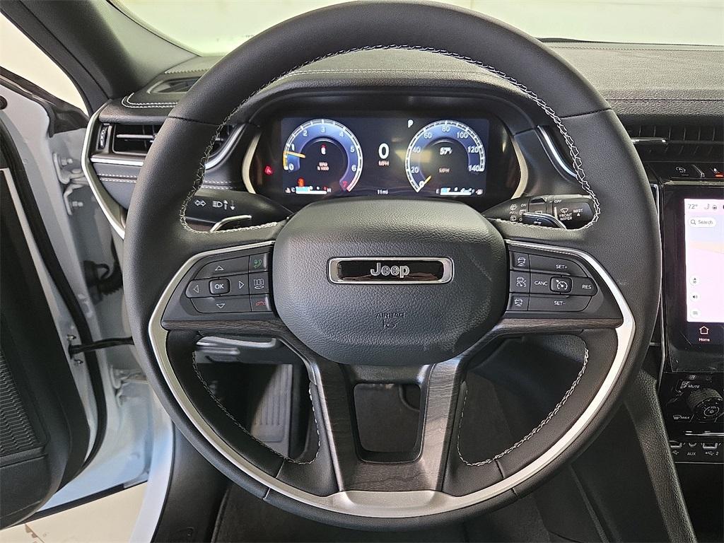 new 2025 Jeep Grand Cherokee car, priced at $49,054