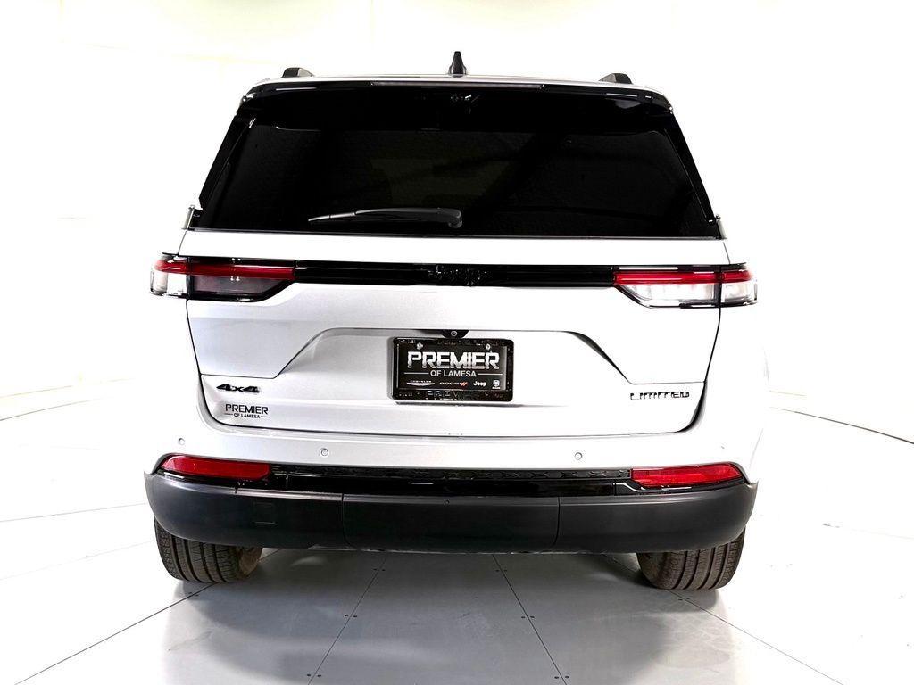 used 2025 Jeep Grand Cherokee car, priced at $39,321