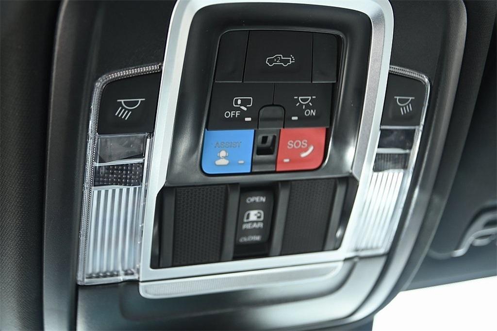 new 2025 Ram 2500 car, priced at $80,030