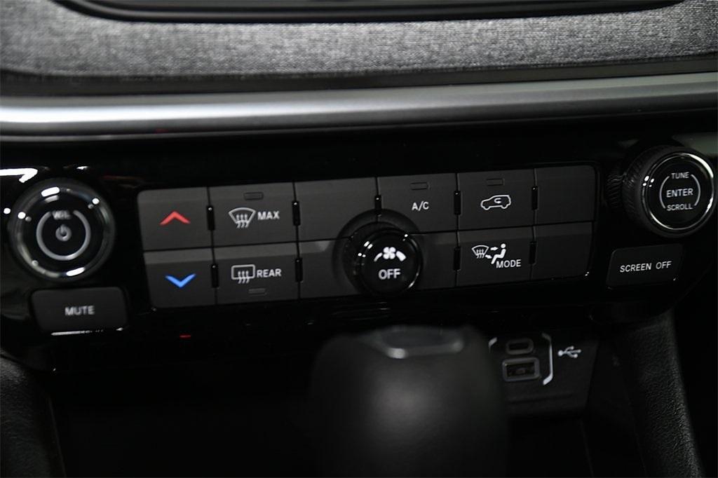 new 2025 Jeep Compass car, priced at $27,876