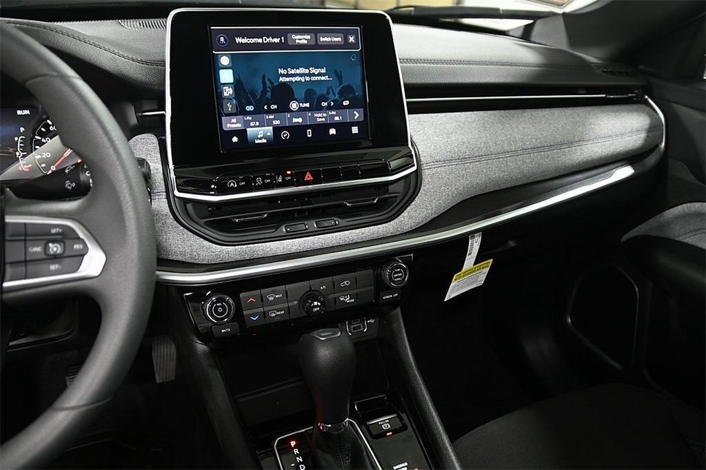 new 2025 Jeep Compass car, priced at $27,876