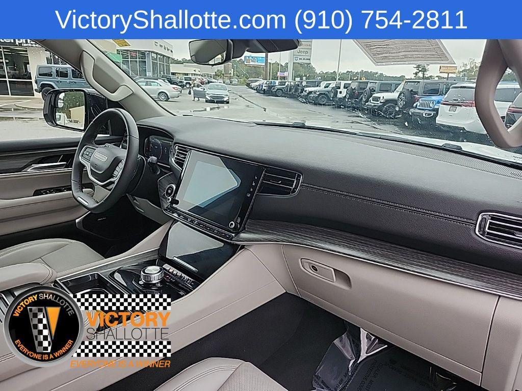 used 2023 Jeep Wagoneer car, priced at $38,995