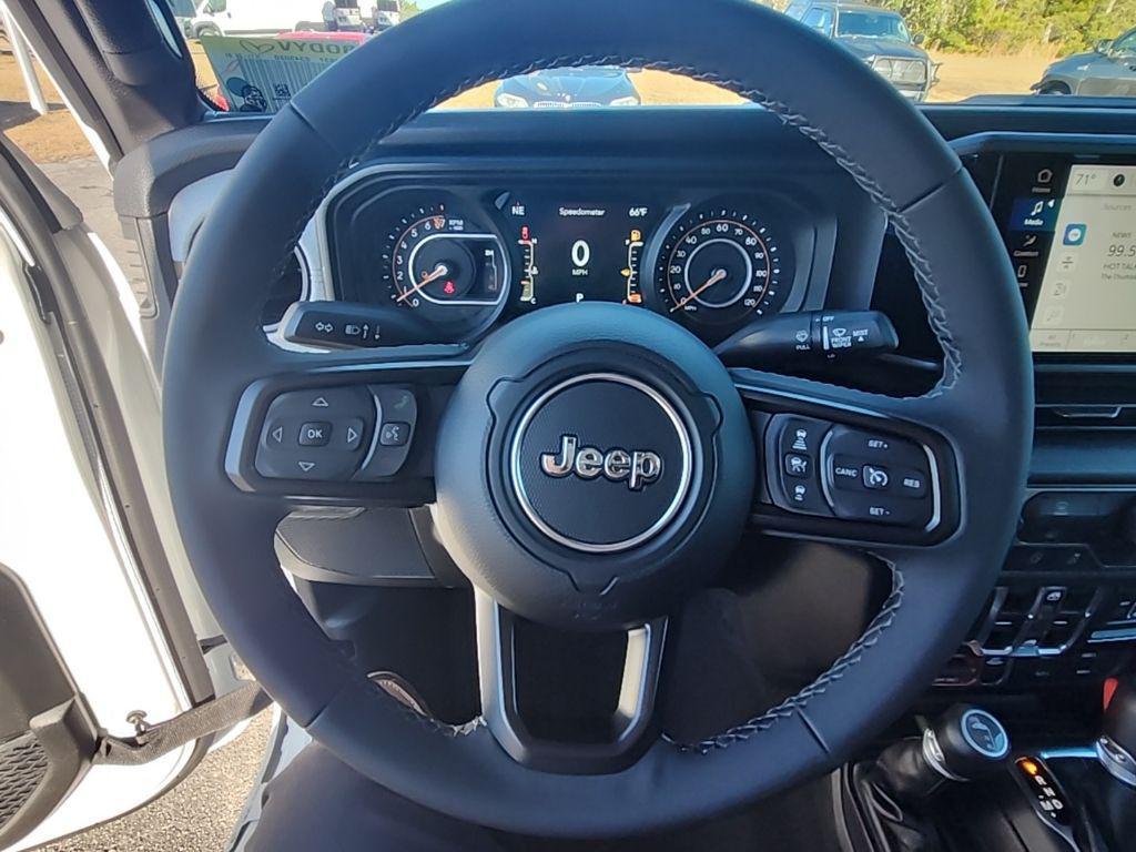 new 2026 Jeep Gladiator car, priced at $48,262