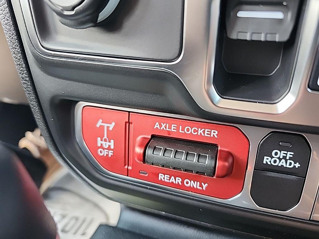 new 2026 Jeep Gladiator car, priced at $55,642