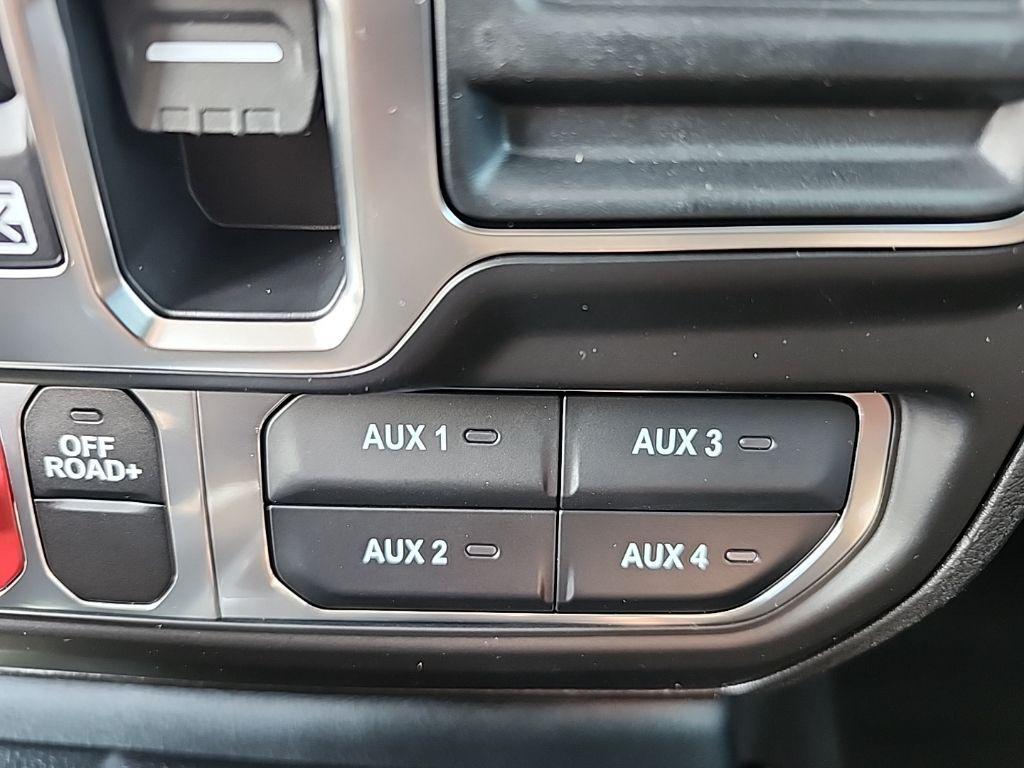 new 2026 Jeep Gladiator car, priced at $55,642