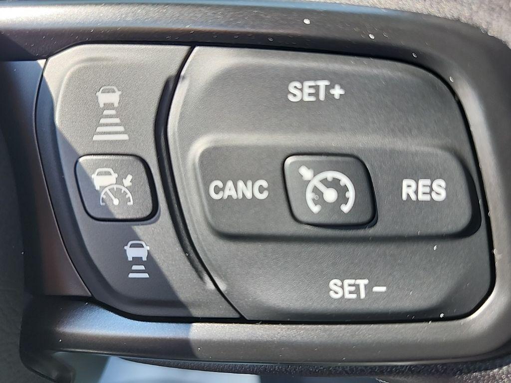 new 2026 Jeep Gladiator car, priced at $55,642