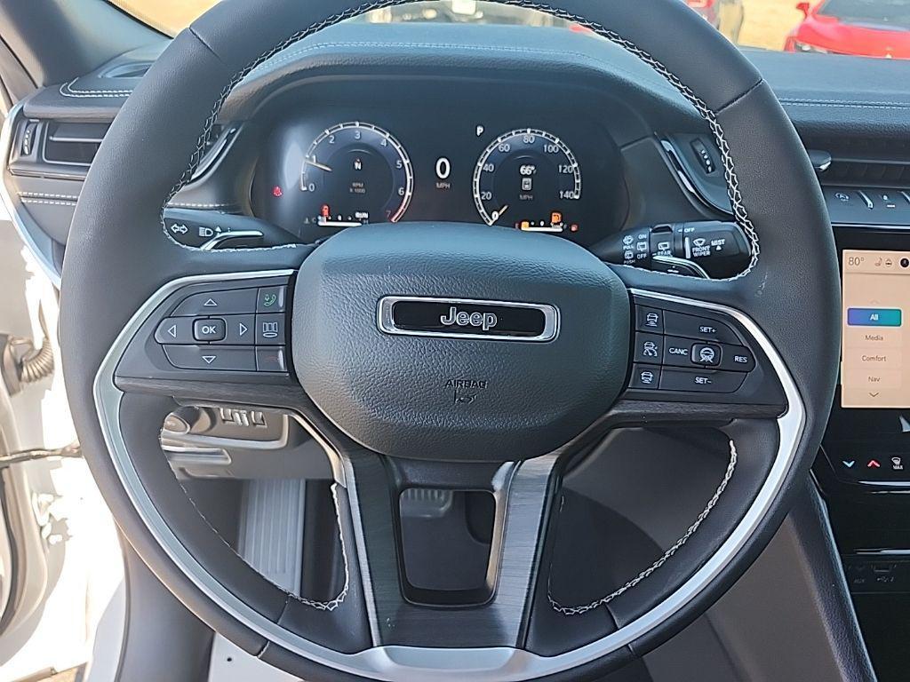 new 2026 Jeep Grand Cherokee car, priced at $49,995