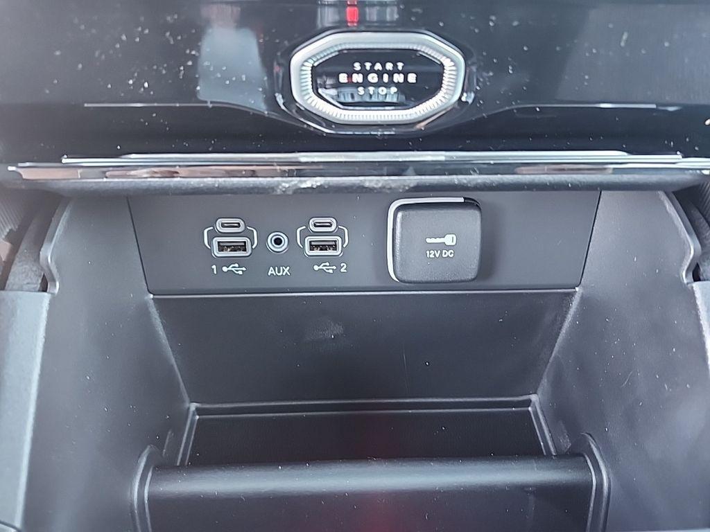 new 2026 Jeep Grand Cherokee car, priced at $49,995