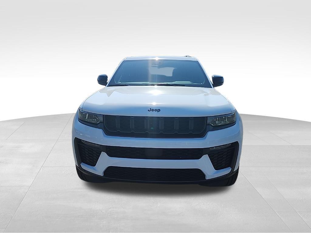 new 2026 Jeep Grand Cherokee car, priced at $49,995
