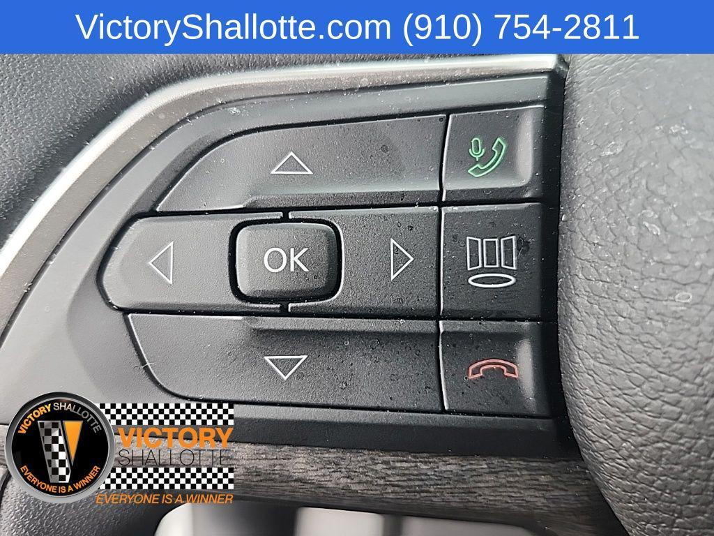 used 2025 Jeep Grand Cherokee L car, priced at $37,595