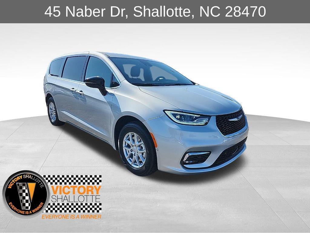 new 2026 Chrysler Pacifica car, priced at $42,334