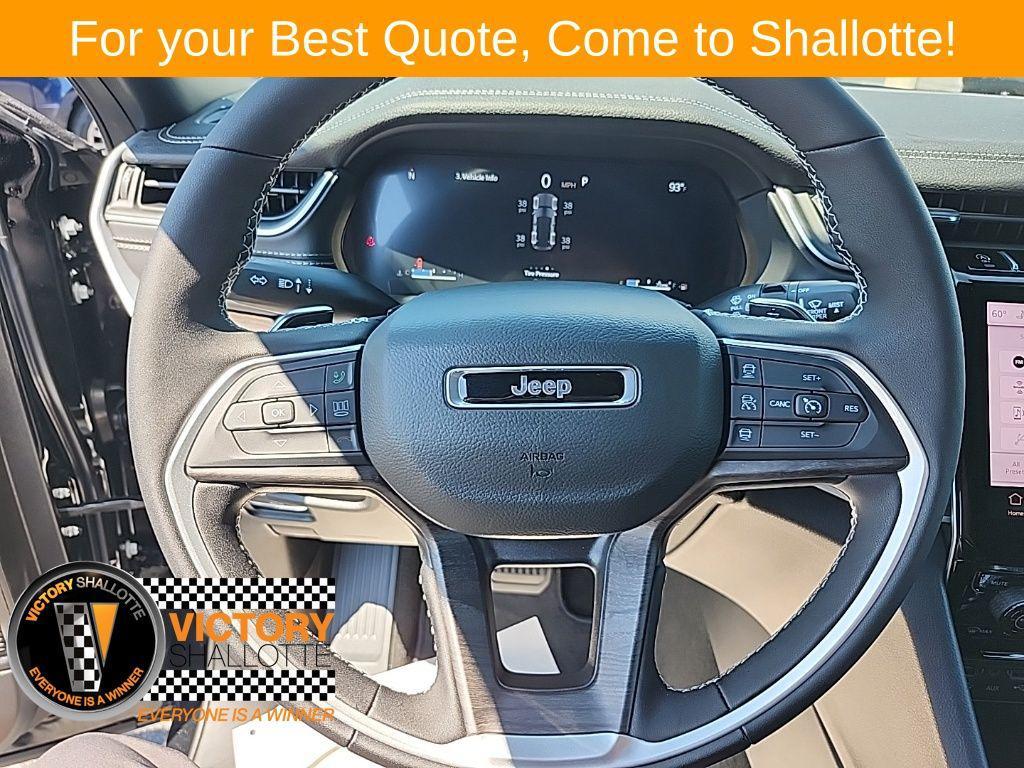 new 2025 Jeep Grand Cherokee car, priced at $40,747