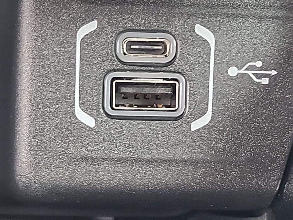 new 2026 Jeep Compass car, priced at $31,995