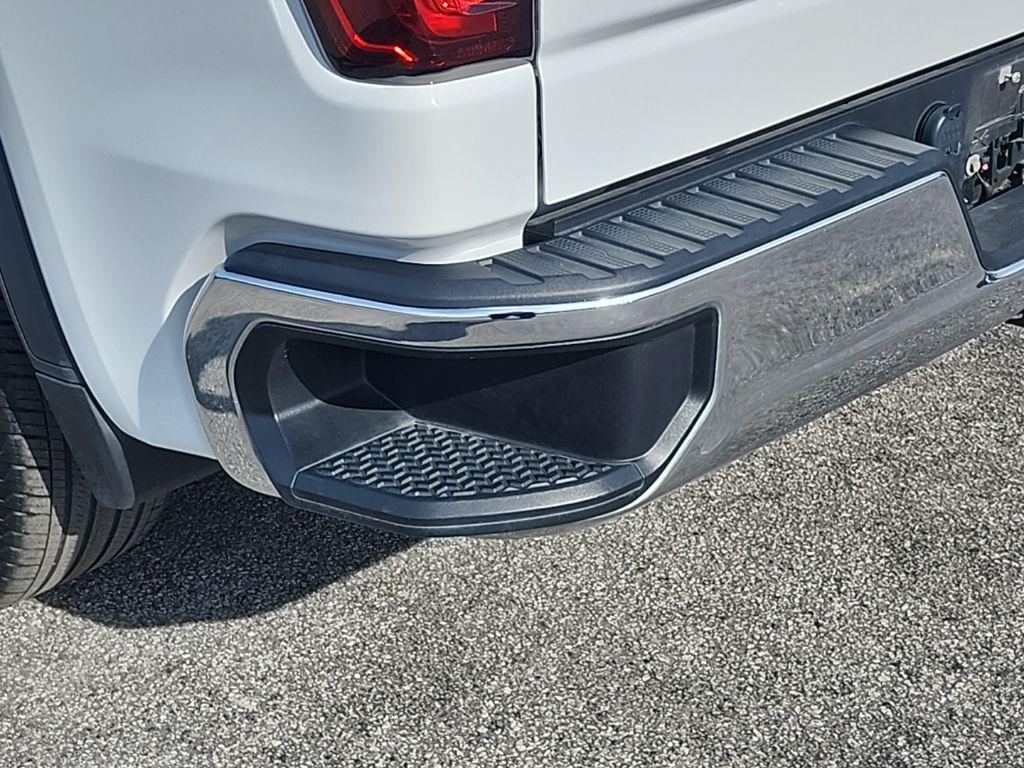 used 2024 GMC Sierra 1500 car, priced at $36,995