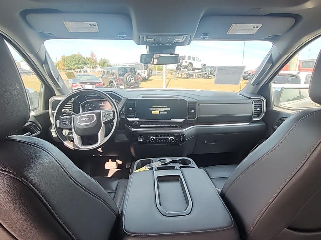 used 2024 GMC Sierra 1500 car, priced at $36,995