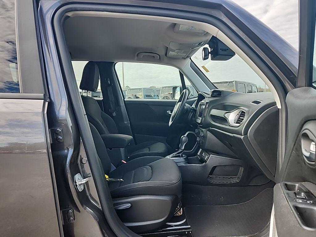 used 2020 Jeep Renegade car, priced at $10,495