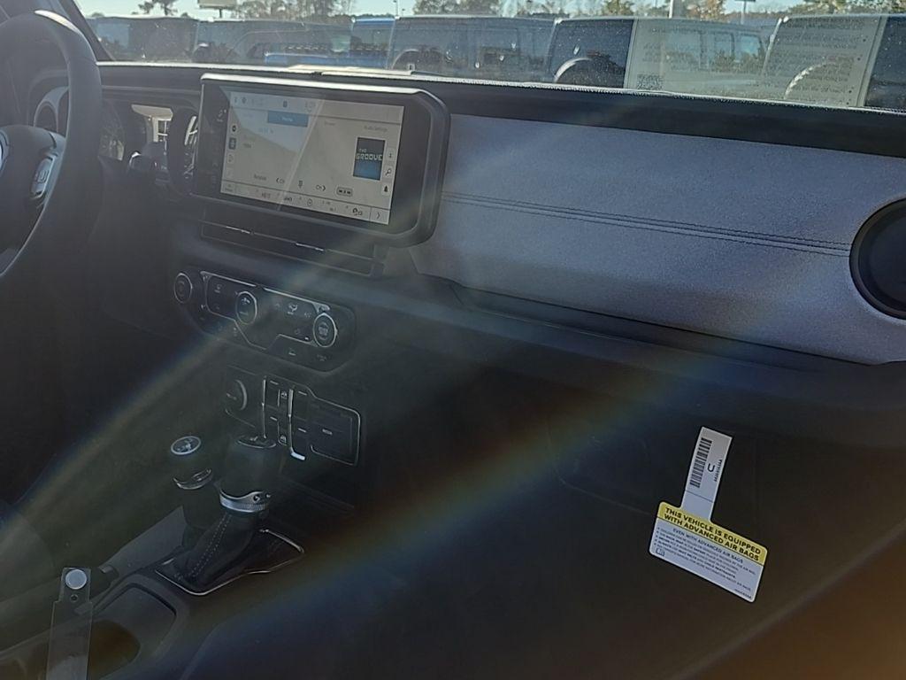 new 2026 Jeep Wrangler car, priced at $47,279