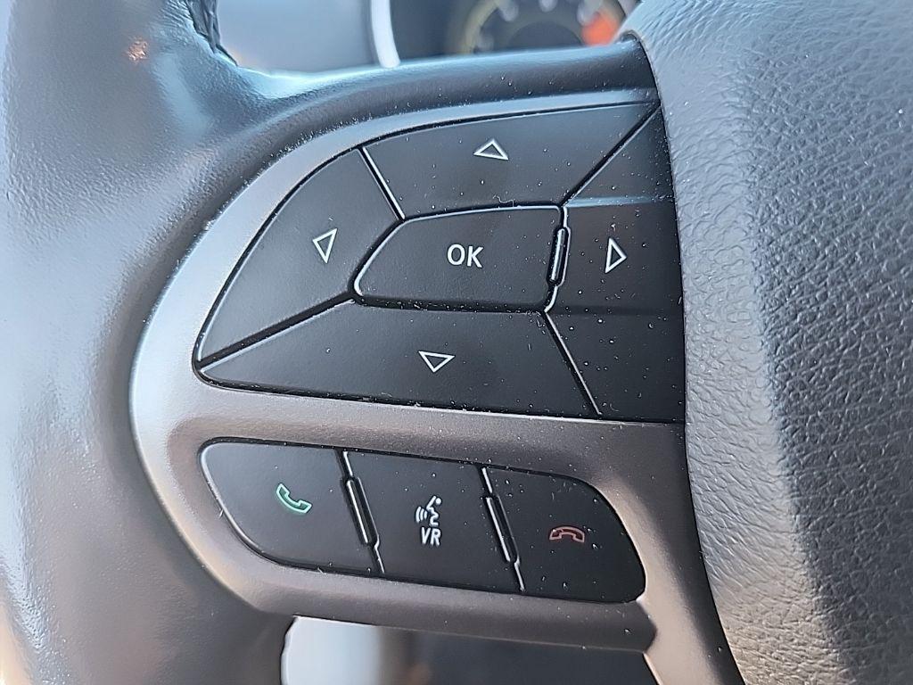 used 2020 Jeep Cherokee car, priced at $18,495