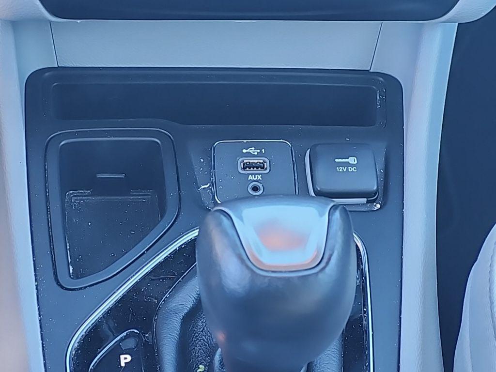 used 2020 Jeep Cherokee car, priced at $18,495