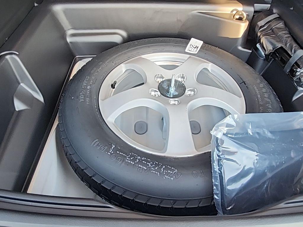 new 2025 Jeep Grand Cherokee car, priced at $44,709