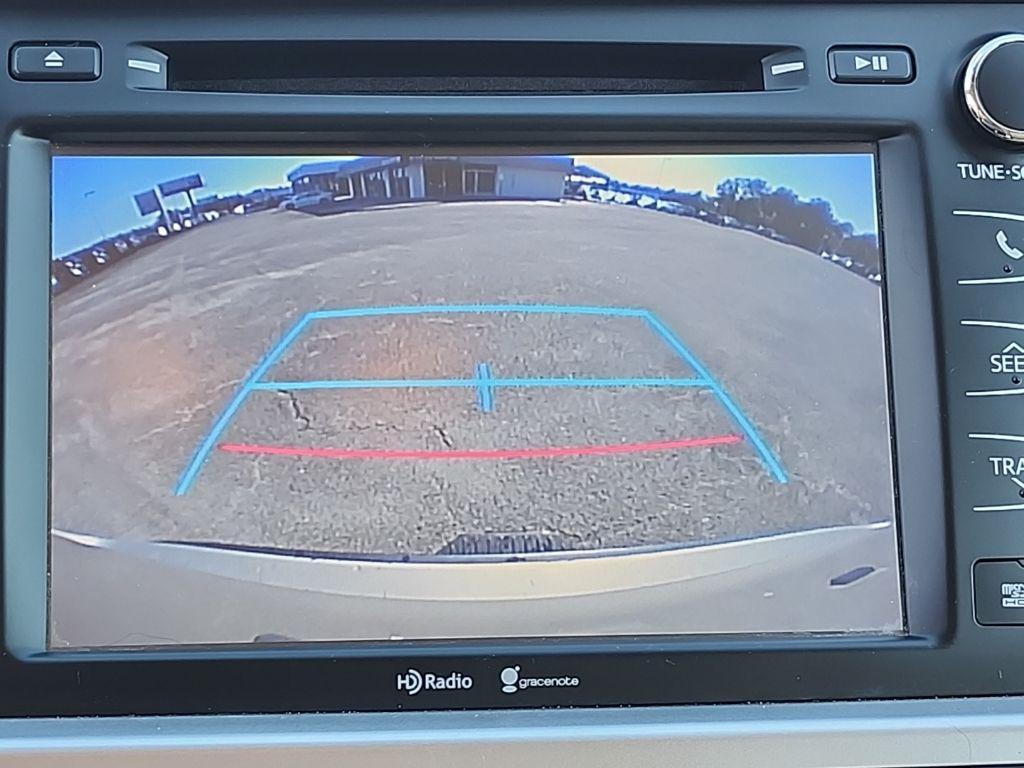 used 2015 Toyota Highlander car, priced at $11,995