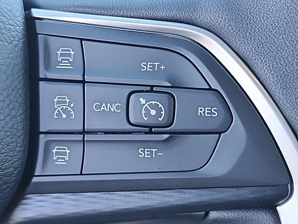 new 2025 Jeep Grand Cherokee car, priced at $36,839