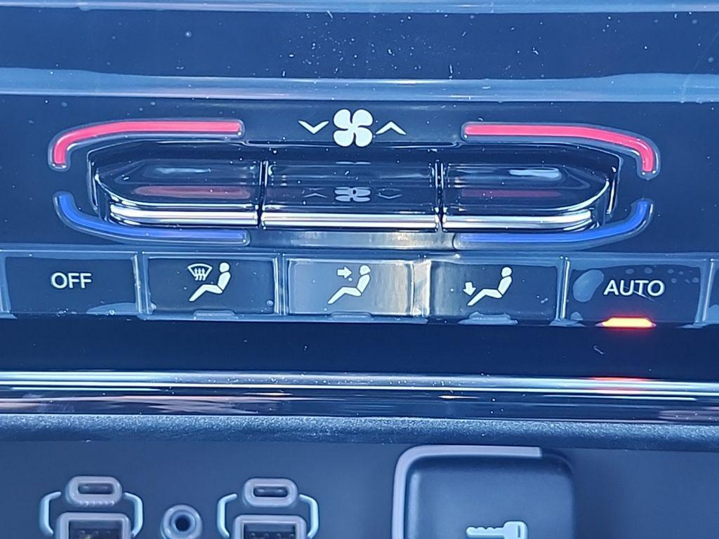 new 2025 Jeep Grand Cherokee car, priced at $36,839