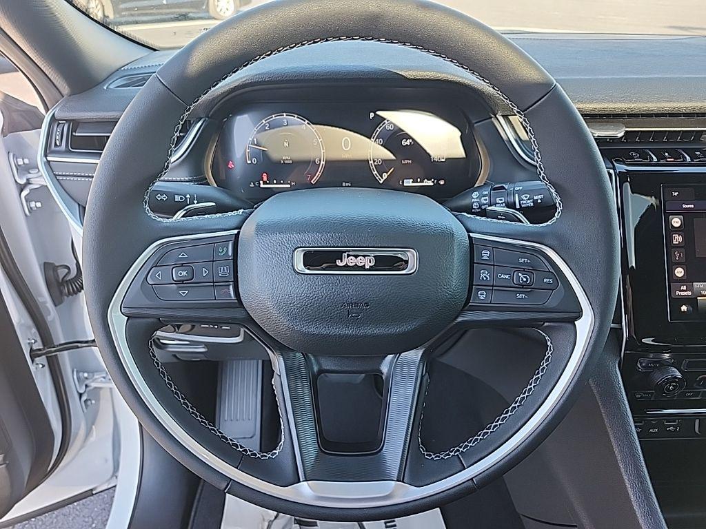 new 2025 Jeep Grand Cherokee car, priced at $36,839