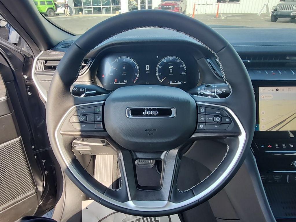 new 2026 Jeep Grand Cherokee car, priced at $52,184