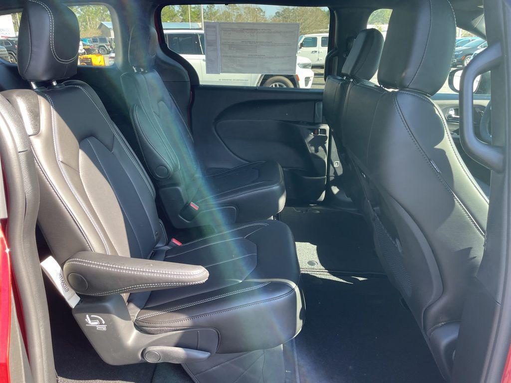 new 2026 Chrysler Pacifica car, priced at $43,800