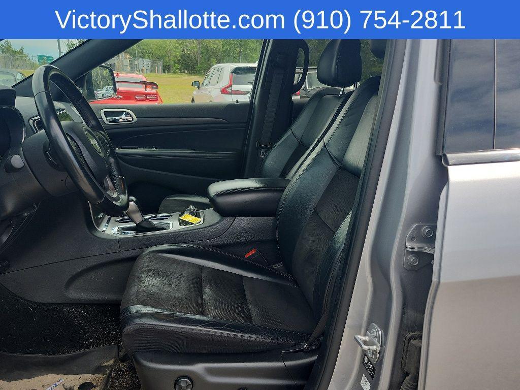 used 2021 Jeep Grand Cherokee car, priced at $17,560