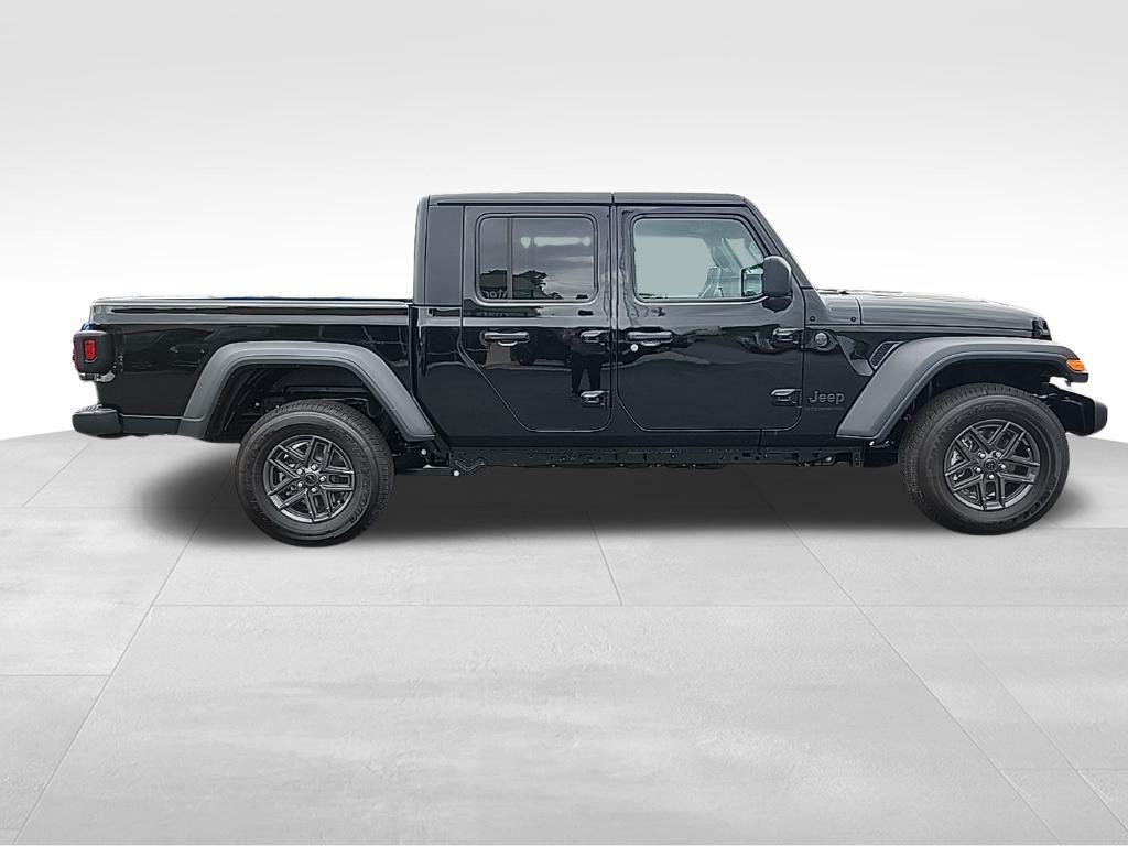 new 2025 Jeep Gladiator car, priced at $39,750