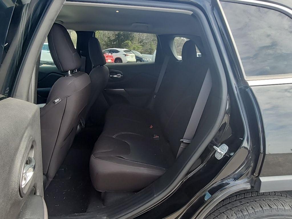 used 2019 Jeep Cherokee car, priced at $15,995
