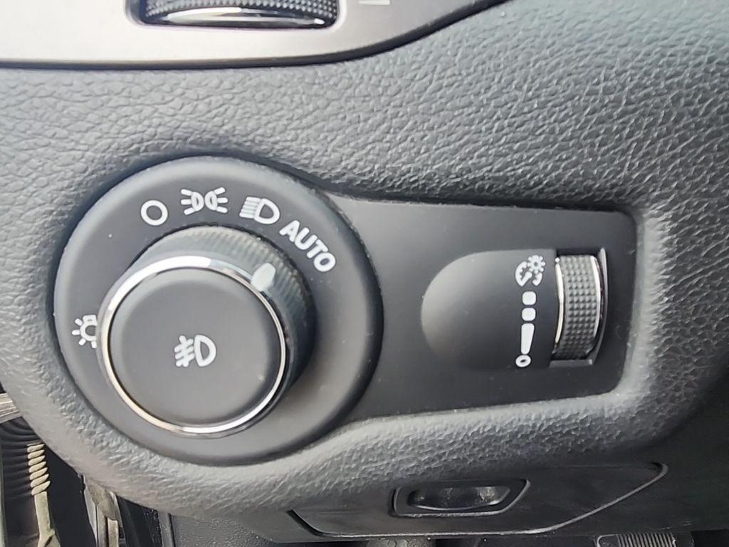 used 2019 Jeep Cherokee car, priced at $15,995