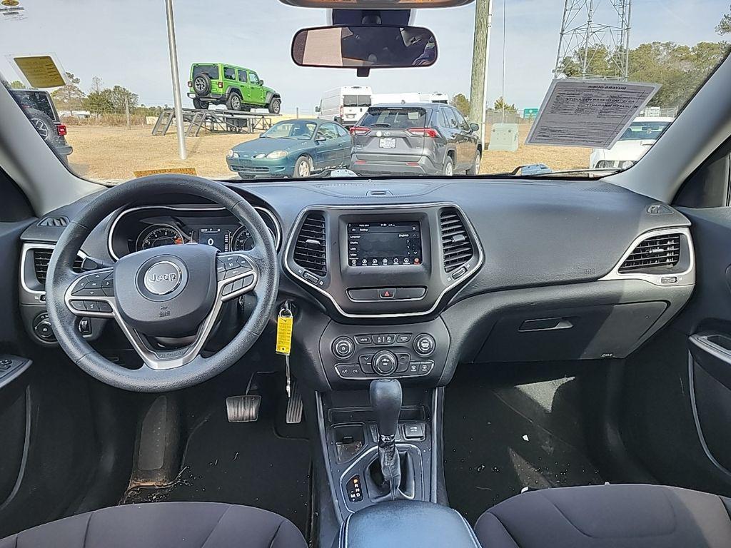 used 2019 Jeep Cherokee car, priced at $15,995