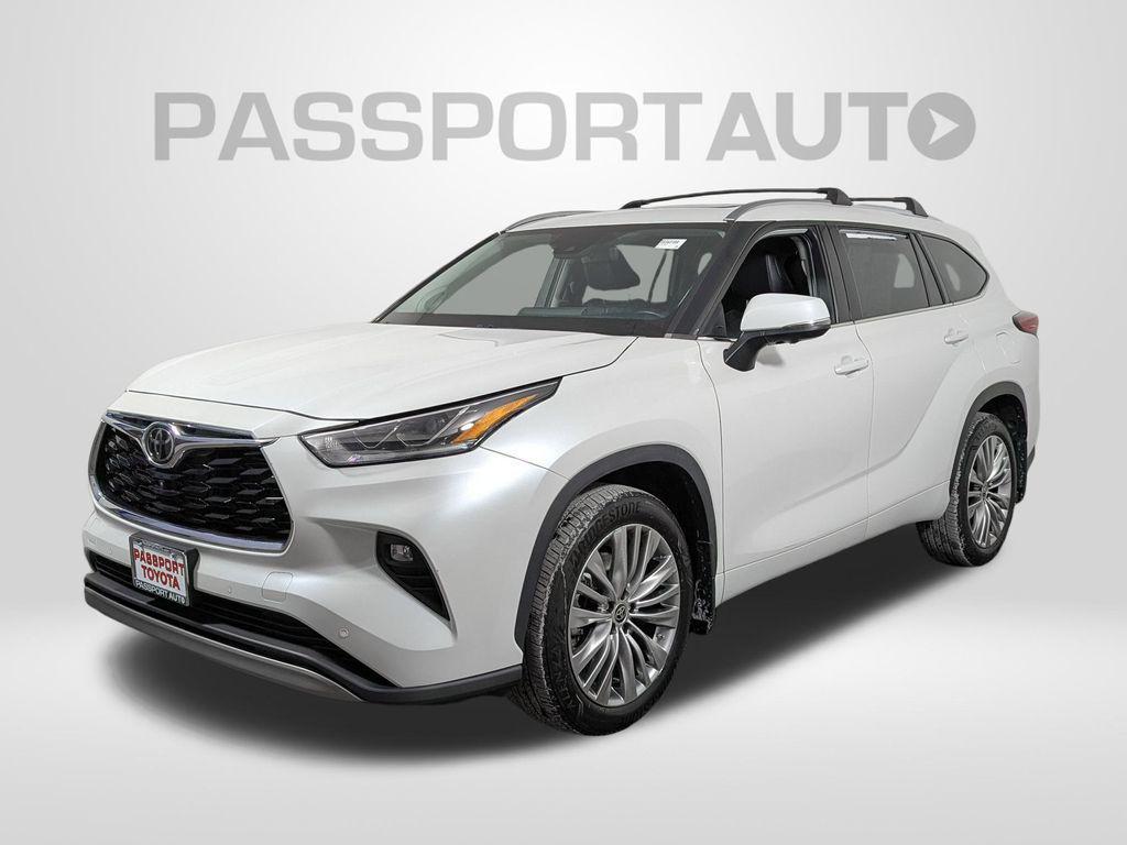 used 2023 Toyota Highlander car, priced at $43,374