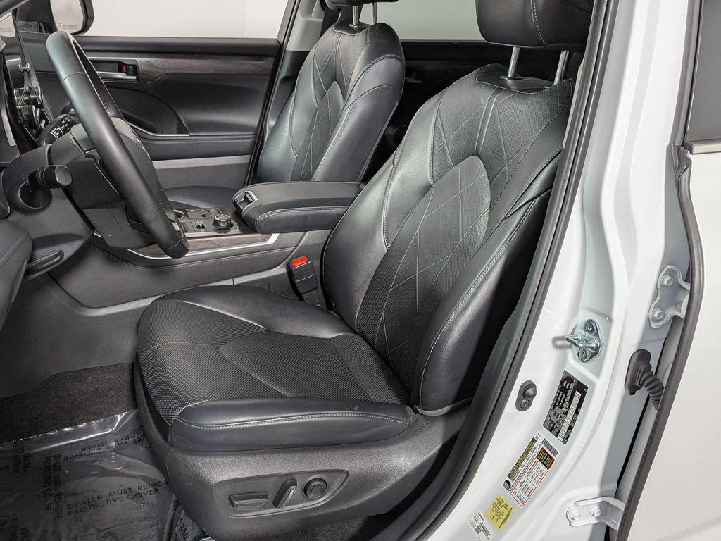 used 2023 Toyota Highlander car, priced at $43,374