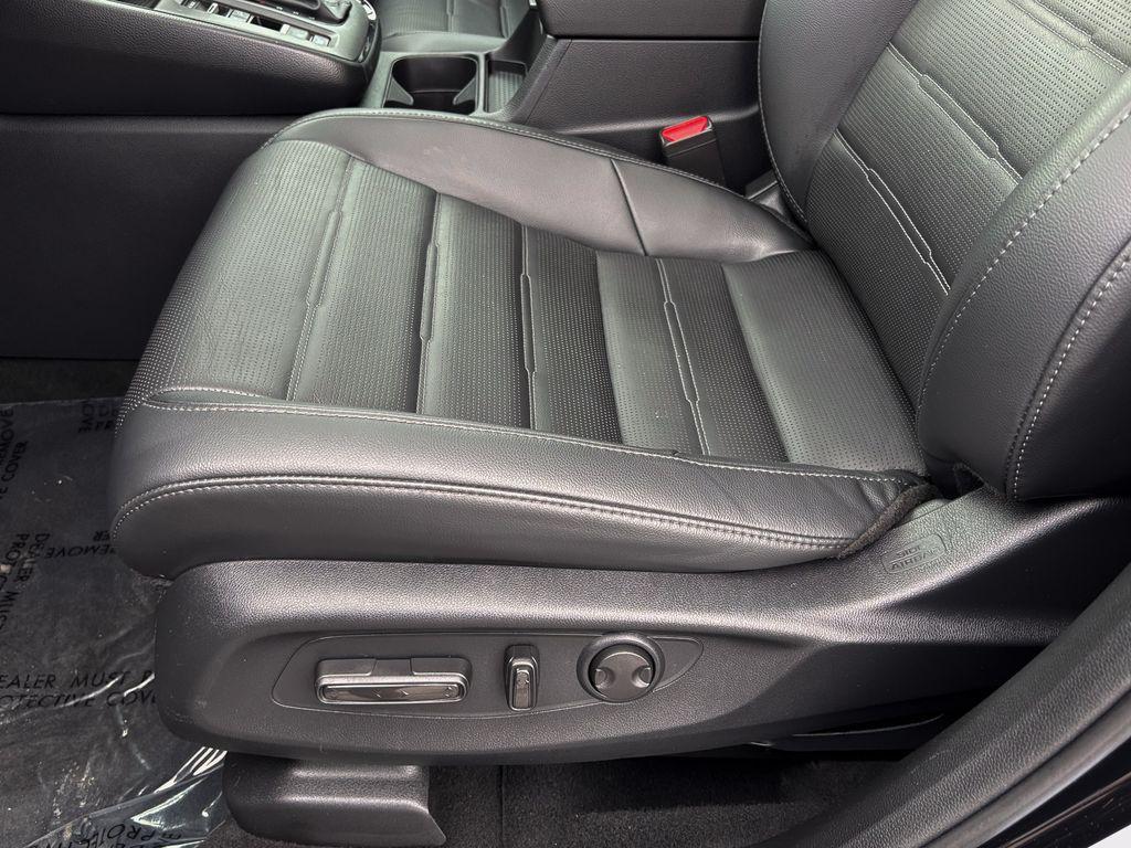 used 2023 Honda CR-V car, priced at $30,705