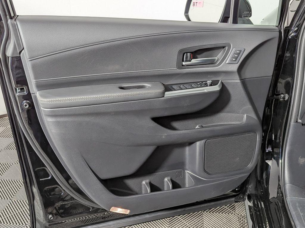 new 2026 Toyota Sienna car, priced at $61,409