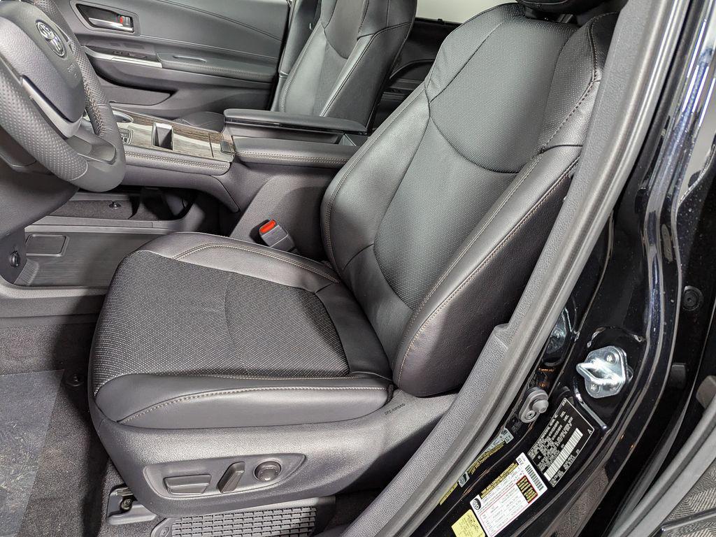 new 2026 Toyota Sienna car, priced at $61,409