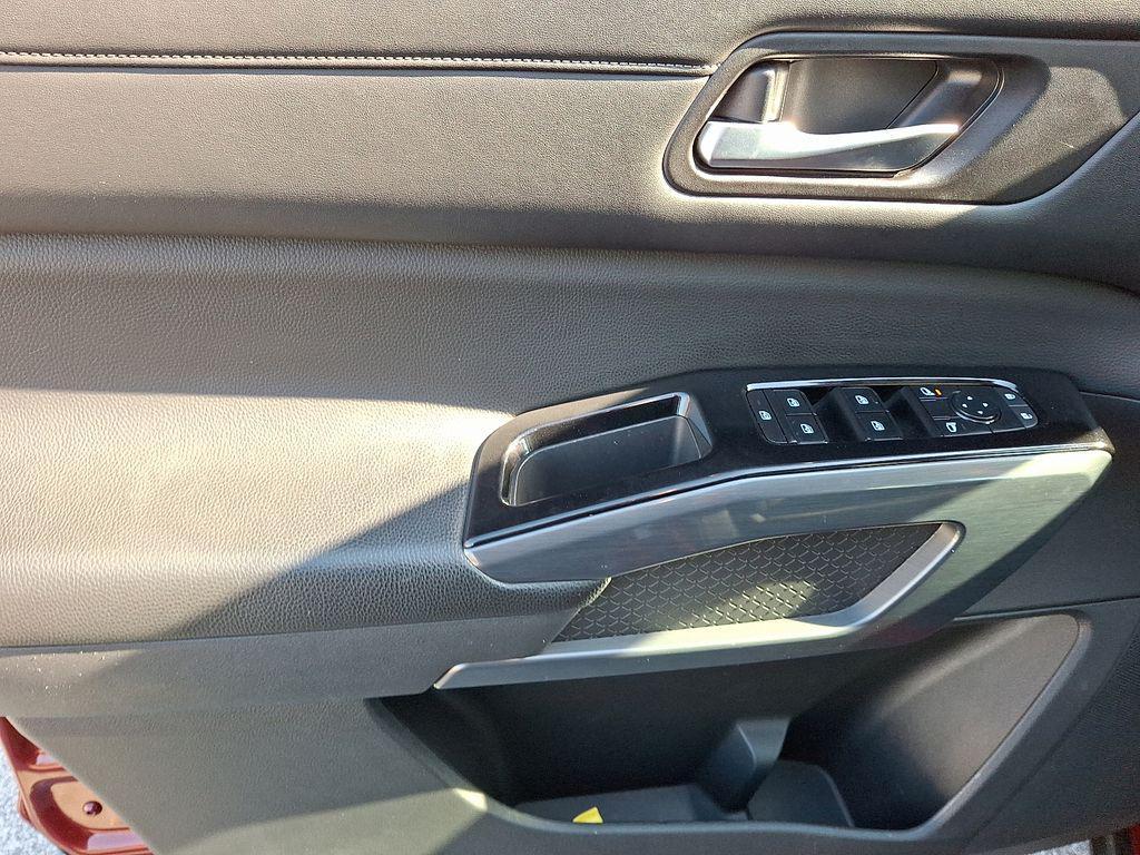 used 2022 Nissan Pathfinder car, priced at $25,890