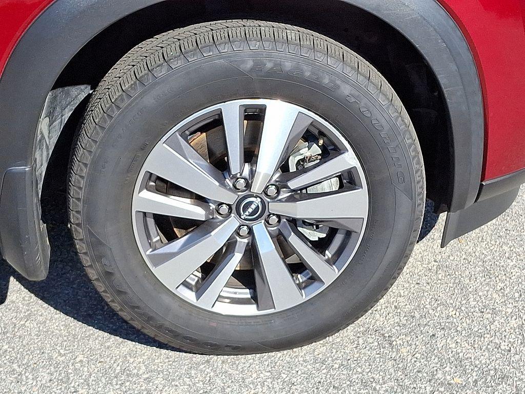 used 2022 Nissan Pathfinder car, priced at $25,890