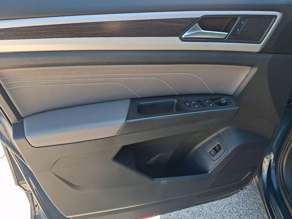 used 2023 Volkswagen Atlas car, priced at $25,997