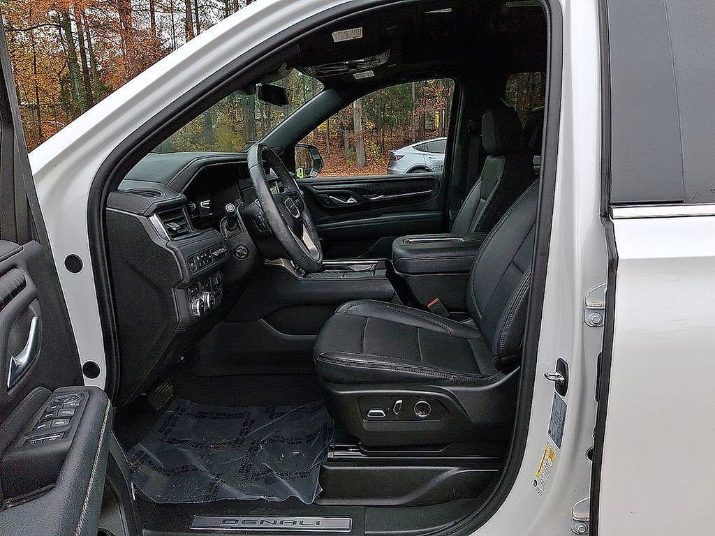 used 2024 GMC Yukon car, priced at $63,998